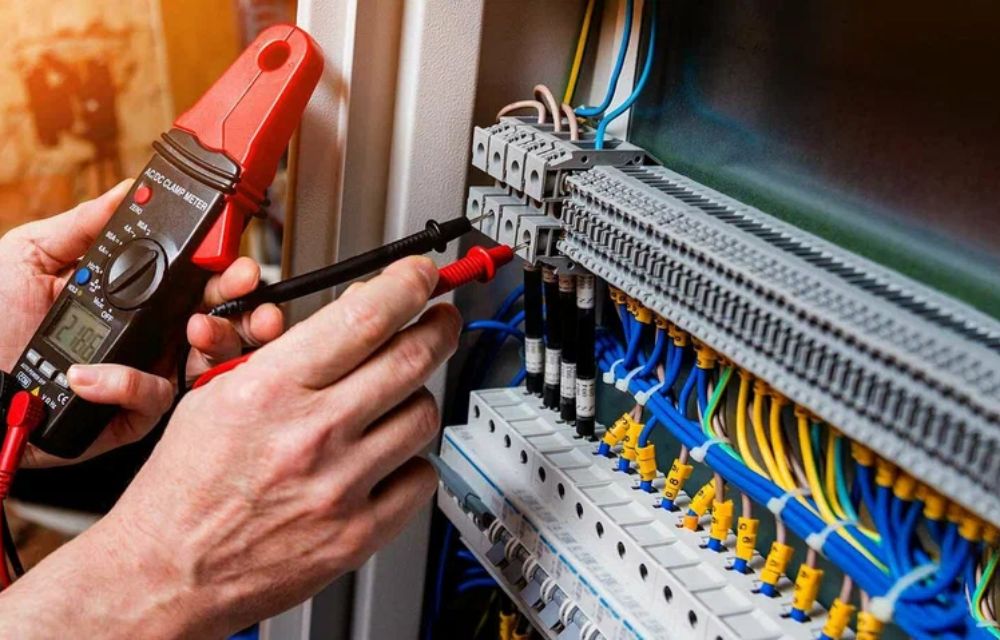 How Do Electromechanical Contractors Ensure Quality and Efficiency in Their Services?