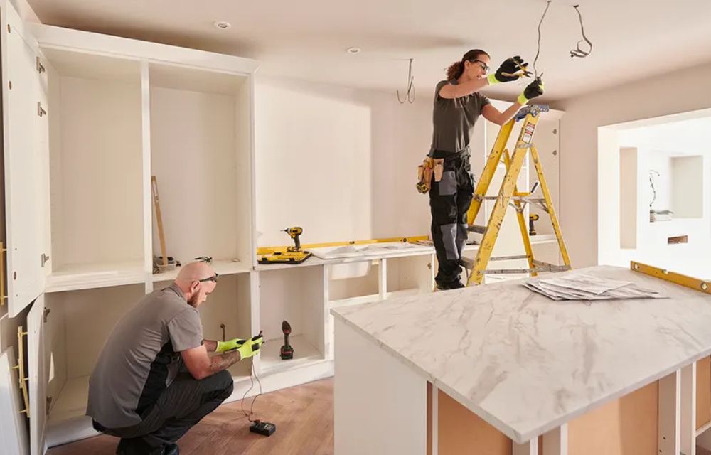 How to Deal with Unexpected Issues During a Home Renovation?